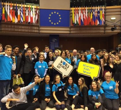 Des jeunes ambassadeurs au Parlement européen pour la journée mondiale de l'enfance